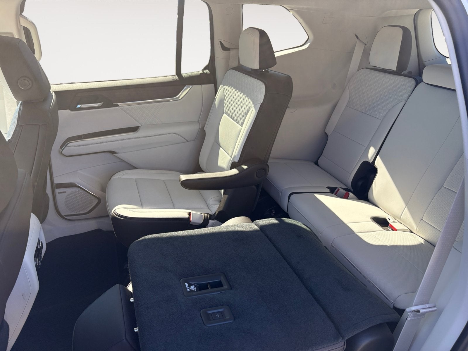 2027 GMC Acadia Denali