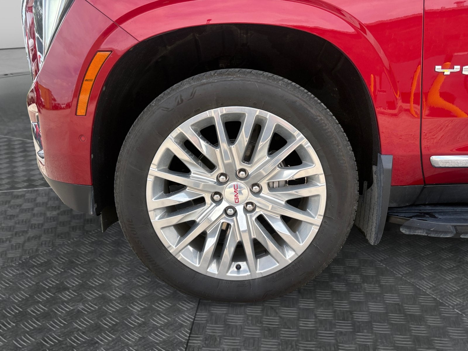 2025 GMC Yukon Elevation