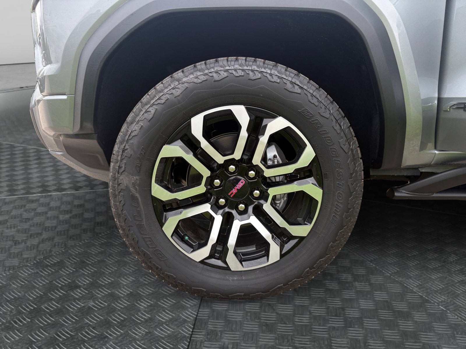 2025 GMC Canyon AT4