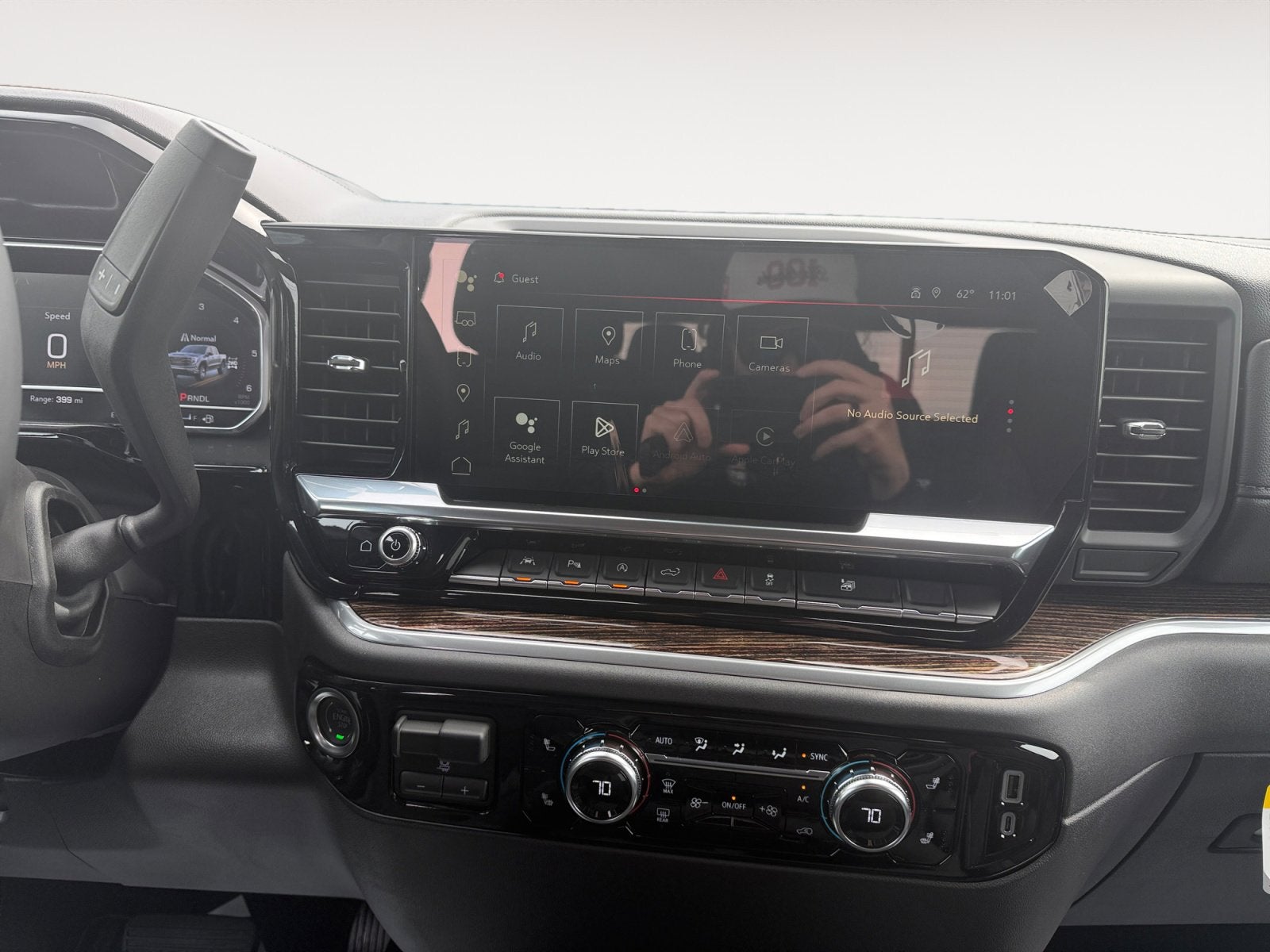 2025 GMC Sierra 1500 SLE
