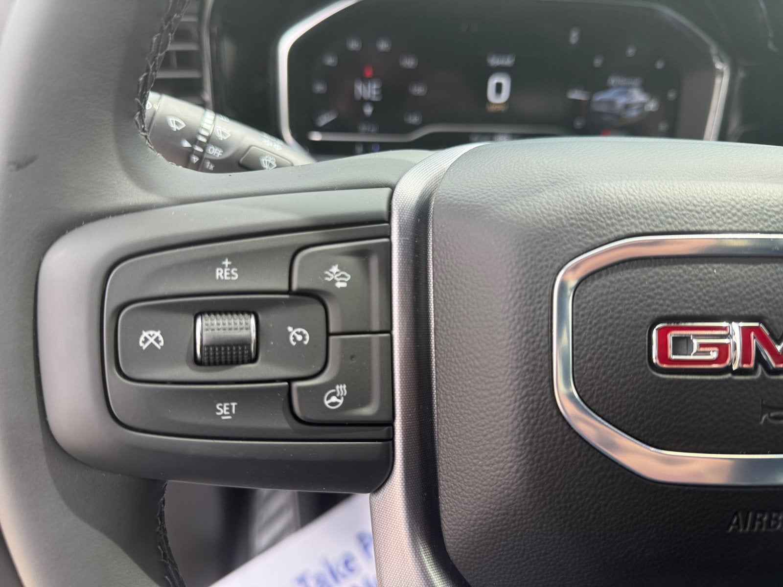 2025 GMC Sierra 1500 SLE