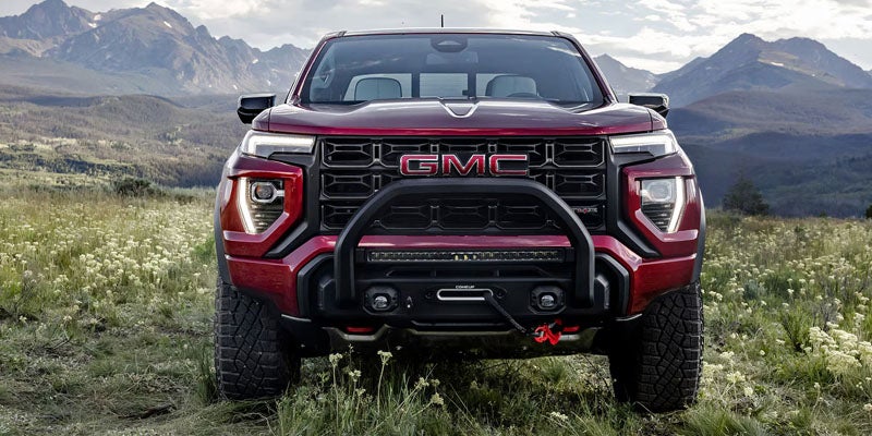 Front view of the 2026 GMC Canyon featuring its rugged design and off-road capability in Kewanee, IL
